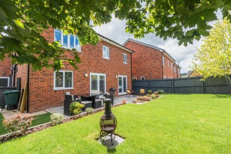 39 Shakerley Close-053.jpg