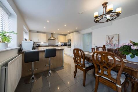 15 Holcroft Drive-006.JPG