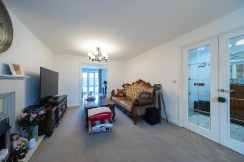 15 Holcroft Drive-012.JPG