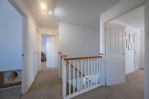 15 Holcroft Drive-031.JPG
