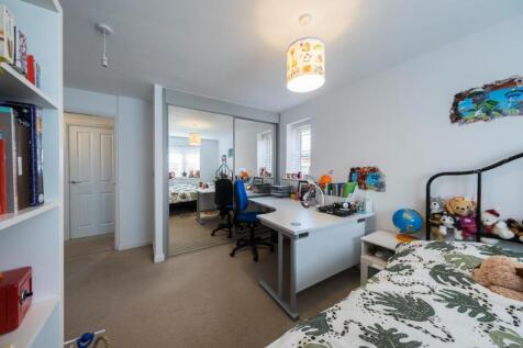 15 Holcroft Drive-026.JPG