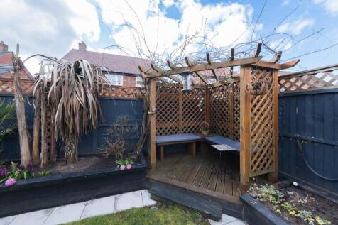 15 Holcroft Drive-038.JPG