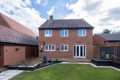 15 Holcroft Drive-040.JPG
