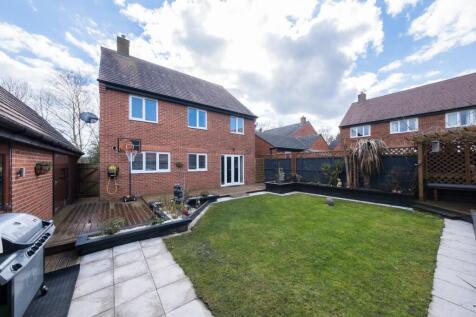 15 Holcroft Drive-041.JPG