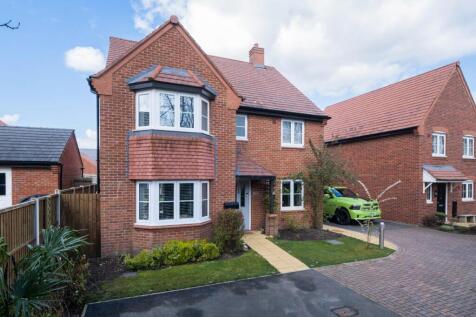15 Holcroft Drive-043.JPG