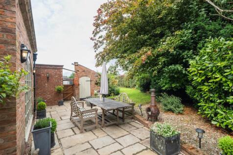 19 Birches Lane-073.jpg