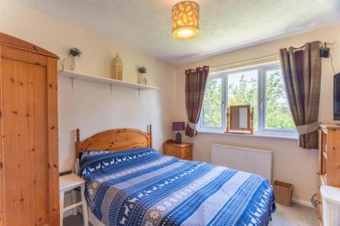 14 Barnside Way-27.jpg