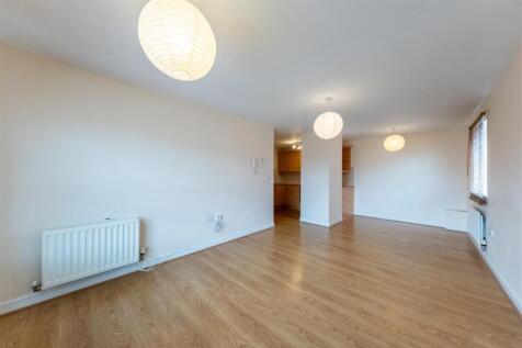 49 Arley Court-006.jpg