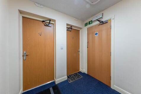 49 Arley Court-016.jpg