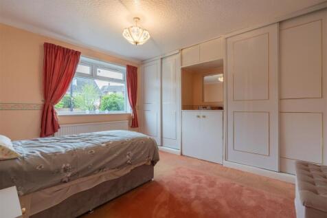 28 Siddington Avenue-23.jpg