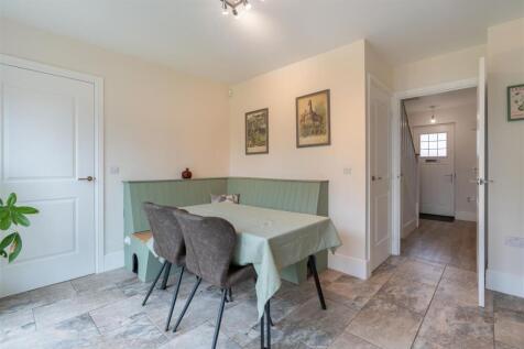1 Beaufort Close-008.JPG