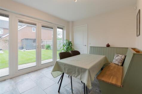 1 Beaufort Close-009.JPG