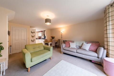 26 Holcroft Drive-006.jpg