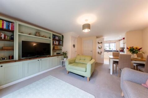 26 Holcroft Drive-007.jpg