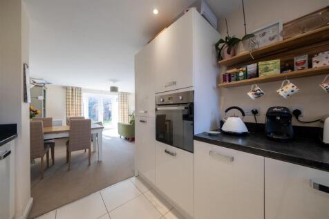 26 Holcroft Drive-007.jpg
