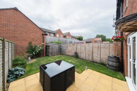 26 Holcroft Drive-010.jpg
