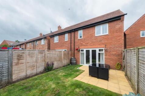 26 Holcroft Drive-015.jpg
