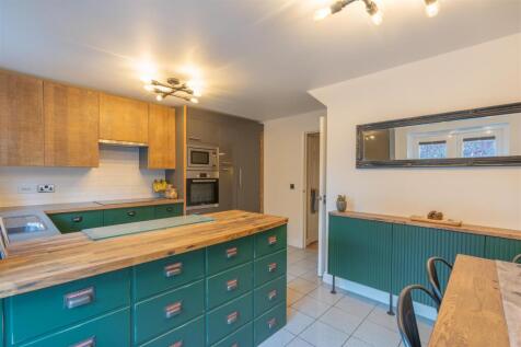 36 Regency Walk-8.jpg