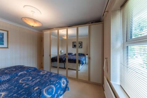 10 Meadow Close-021.jpg