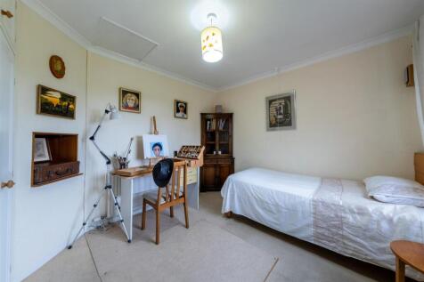 25 Frida Crescent-019.jpg