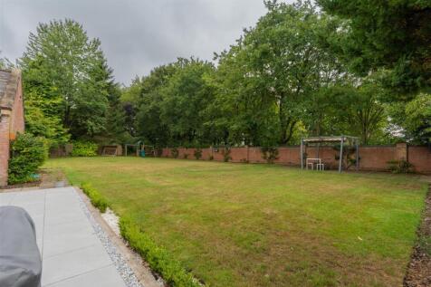 3 The Courtyard-39.jpg