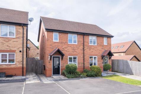 8 St James Court-026.jpg