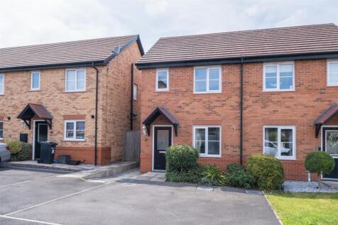 8 St James Court-027.jpg