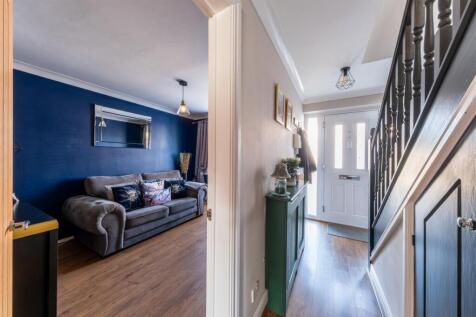 10 Minster Close-012.jpg