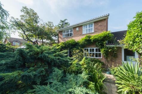 2 Cedar Close -030.jpg