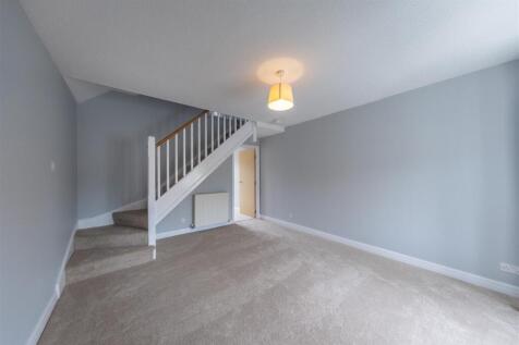 38 Foxhill Close-008.jpg