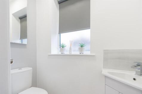 15 Turnberry Close-7.jpg