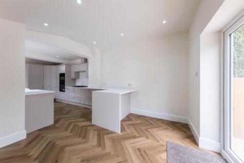 64 The Crescent-005.jpg