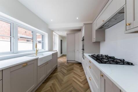 64 The Crescent-009.jpg