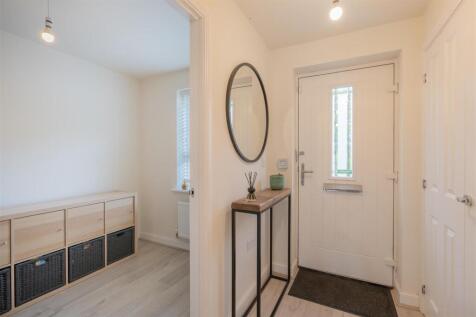 15 Dahlia Crescent-14.jpg