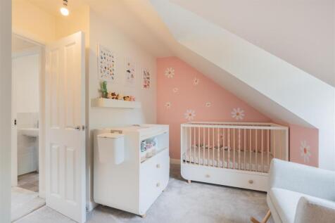 15 Dahlia Crescent-29.jpg