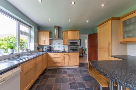 5 Moorlands Avenue-003.jpg