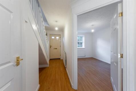 20 Chadwicke Close-019.jpg