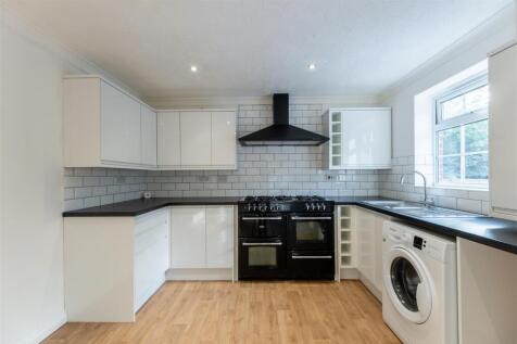 20 Chadwicke Close-026.jpg