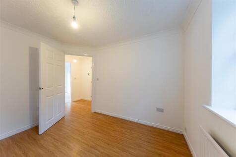 20 Chadwicke Close-022.jpg