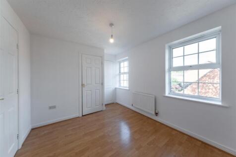 20 Chadwicke Close-006.jpg