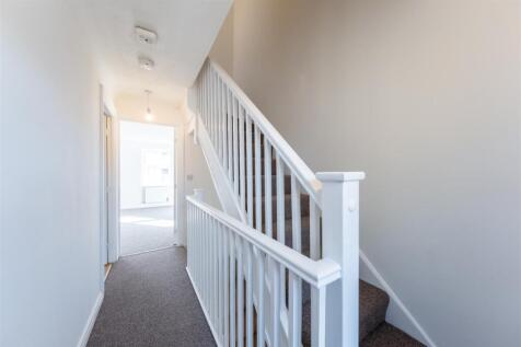 20 Chadwicke Close-017.jpg