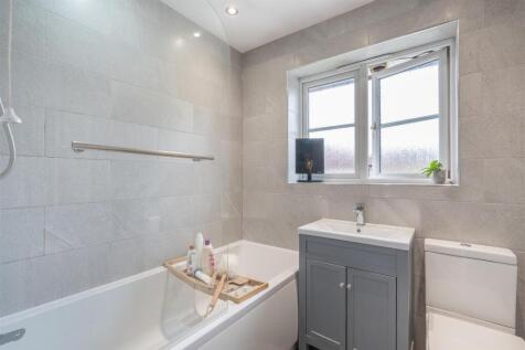 5 Abbots Mere Close-36.jpg