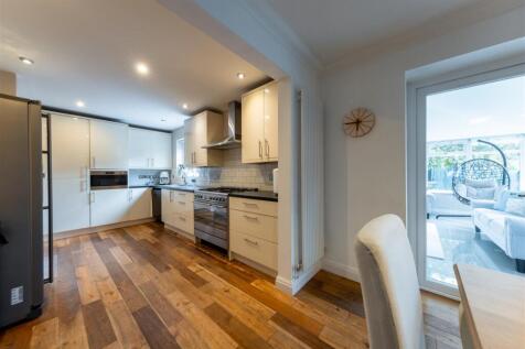 32 Waystead Close-006.jpg