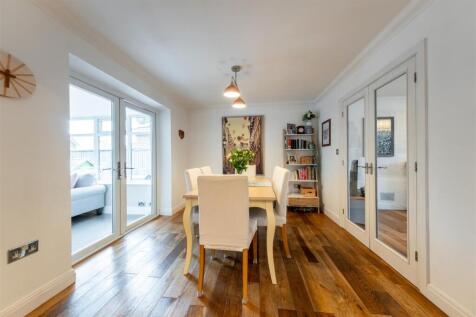 32 Waystead Close-007.jpg