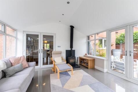 32 Waystead Close-011.jpg