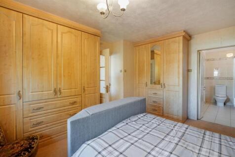 156 Station Road-21.jpg