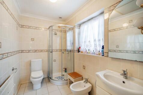 156 Station Road-22.jpg