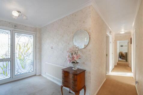 156 Station Road-23.jpg