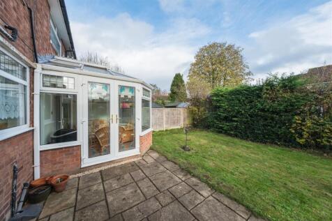 3 Chestnut Close-022.jpg