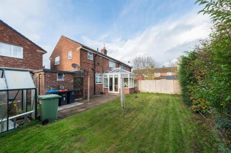 3 Chestnut Close-025.jpg